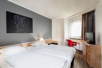 Hotel Ibis Boulogne Sur Mer Centre Les Ports