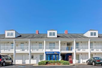 Hotel Baymont By Wyndham Sanford