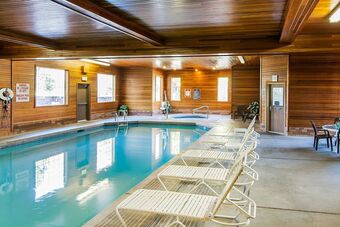 Hotel Comfort Suites Salem