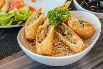 Hotel Crystal Suites Suvarnabhumi Airport