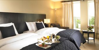 Horse And Jockey Hotel