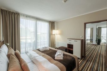 Business Hotel Astrum Laus