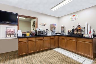 Hotel Super 8 By Wyndham Harrisburg