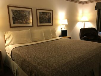 Hotel Fairbridge Inn & Suites In Thorp, Wi