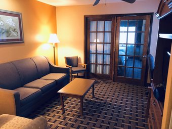 Hotel Days Inn By Wyndham Suites San Antonio North/stone Oak