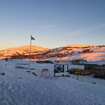 Man From Snowy River Hotel