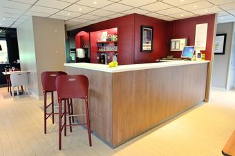 Hotel Campanile Chambray Les Tours
