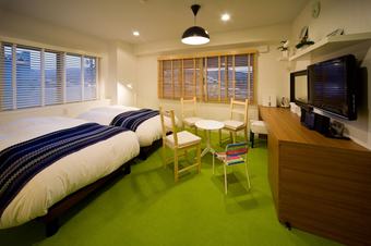 Hotel Holiday House Green Garden