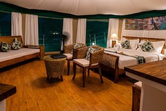 Hotel 4 Rivers Floating Lodge