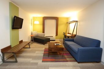 Hotel Holiday Inn Express & Suites Newport News