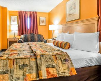 Hotel Rodeway Inn & Suites