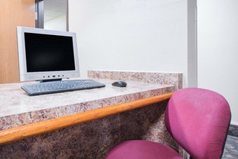 Motel Super 8 By Wyndham Iola Ks