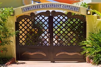 Lemontree Oceanfront Cottages