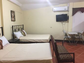 Hotel La Mamre Guest House