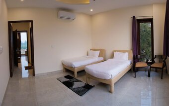 Hotel The Darien Resort