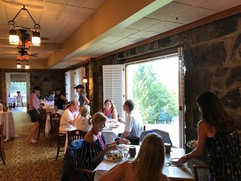 Hotel Mountain Lake Lodge