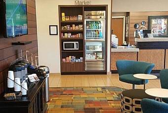 Hotel Americinn By Wyndham Moline Airport/quad Cities