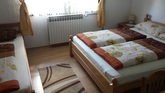 Hotel House Prica