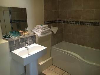 Posada The Crown & Plough