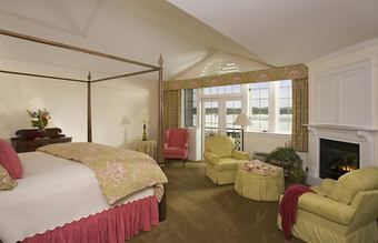 Hotel Lake Opechee Inn And Spa