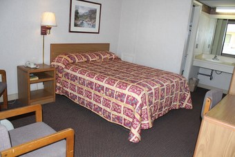Motel Budget Host Inn Bristol