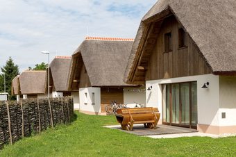 Apartamentos Panonska Vas Villas And Studios