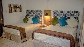 Hotel Vistas De La Bahia