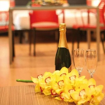 Hospedium Apartamentos Turisticos Ca�itas Suite