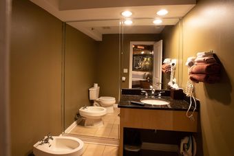 Hotel The Champagne Lodge & Luxury Suites