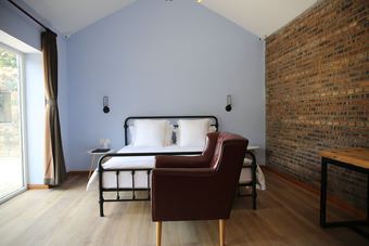 Countryside Luxury Hotel