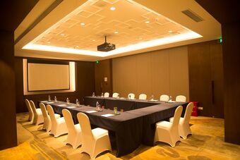 Hotel Hualuxe Wuxi Taihu