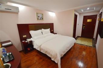 Greentree Inn Zhuhai Jinwan District Changlong Aviation New City Hotel