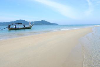 Hotel The Camp Resort