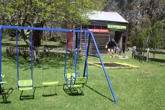 Porongurup Village Inn Cottages
