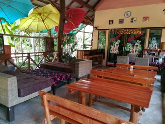 Hotel Khoom Kam Kaew Farm & Resort
