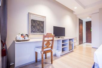 Juntra Resort And Hotel