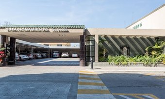 Hotel & Suites Aliana