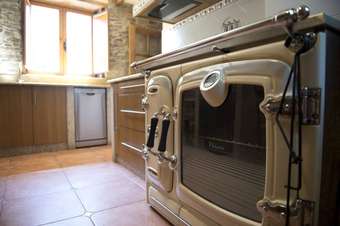 Molino A Maqu�a De Med�n