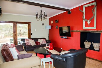 Posada Molo Molo Game Reserve