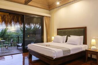 Hotel Rai Saeng Arun Resort