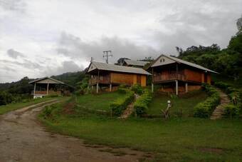 Hotel Phucheefah Homestay