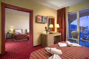 Angelika Pallas Hotel