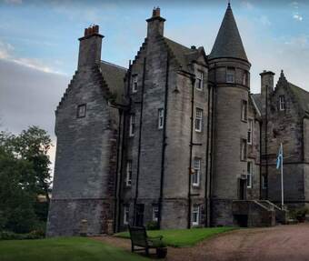 Bed & Breakfast Stravithie Castle