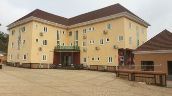 Kevotel Hotel And Suites