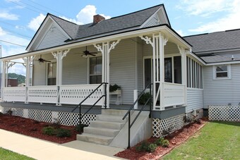 Bed & Breakfast Night In The Museum Hotel