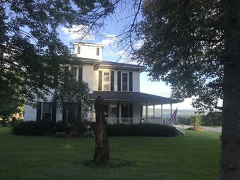 Bed & Breakfast Letchworth Farm