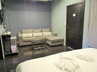 Hotel Love Is Resort