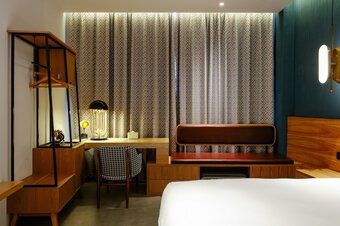 Shanghai Uin Hotel & Resort