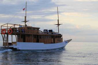 Boat Charter Km.caroline