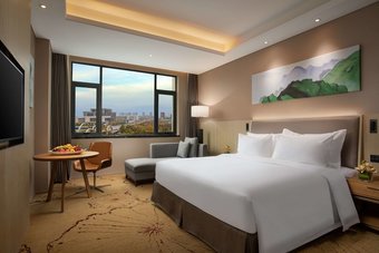 Hotel Ramada Wyndham Zhengzhou Xinzheng
